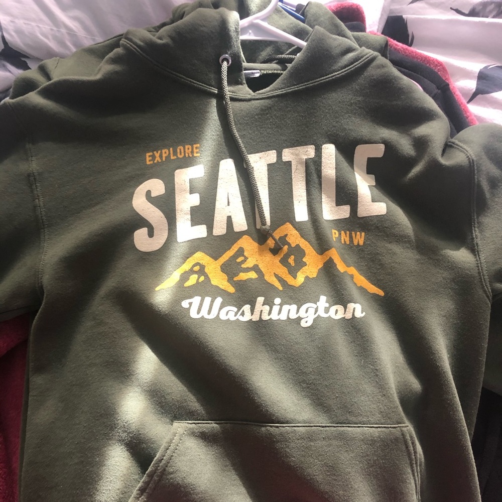 Seattle Washington green hooded sweatshirt